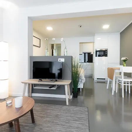 Excellent Studio In The Medieval Centre Апартаменты *