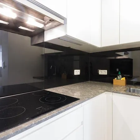 Excellent Studio In The Medieval Centre Апартаменты